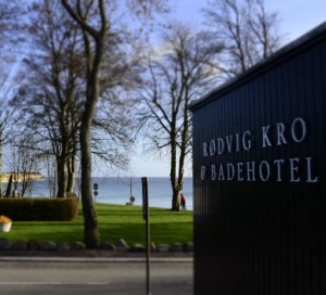 fasade-aabningstider-side